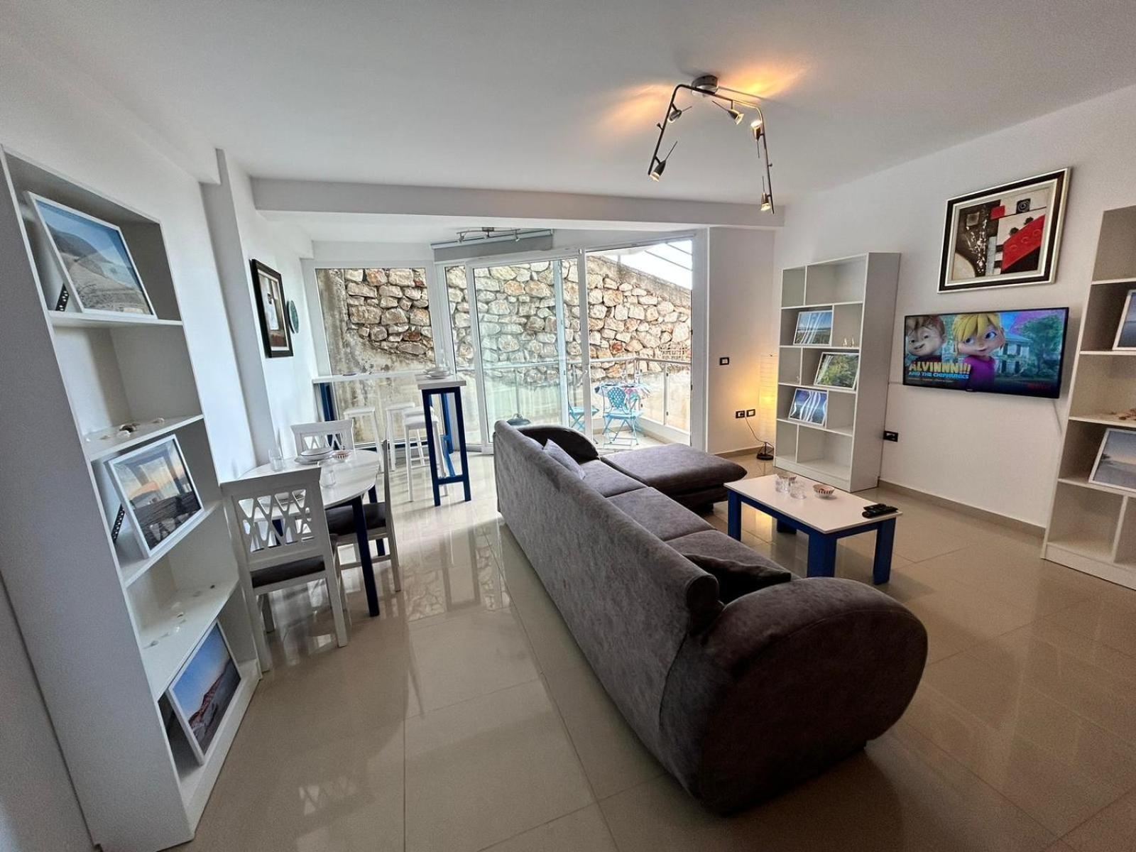 Golden 1 Apartament