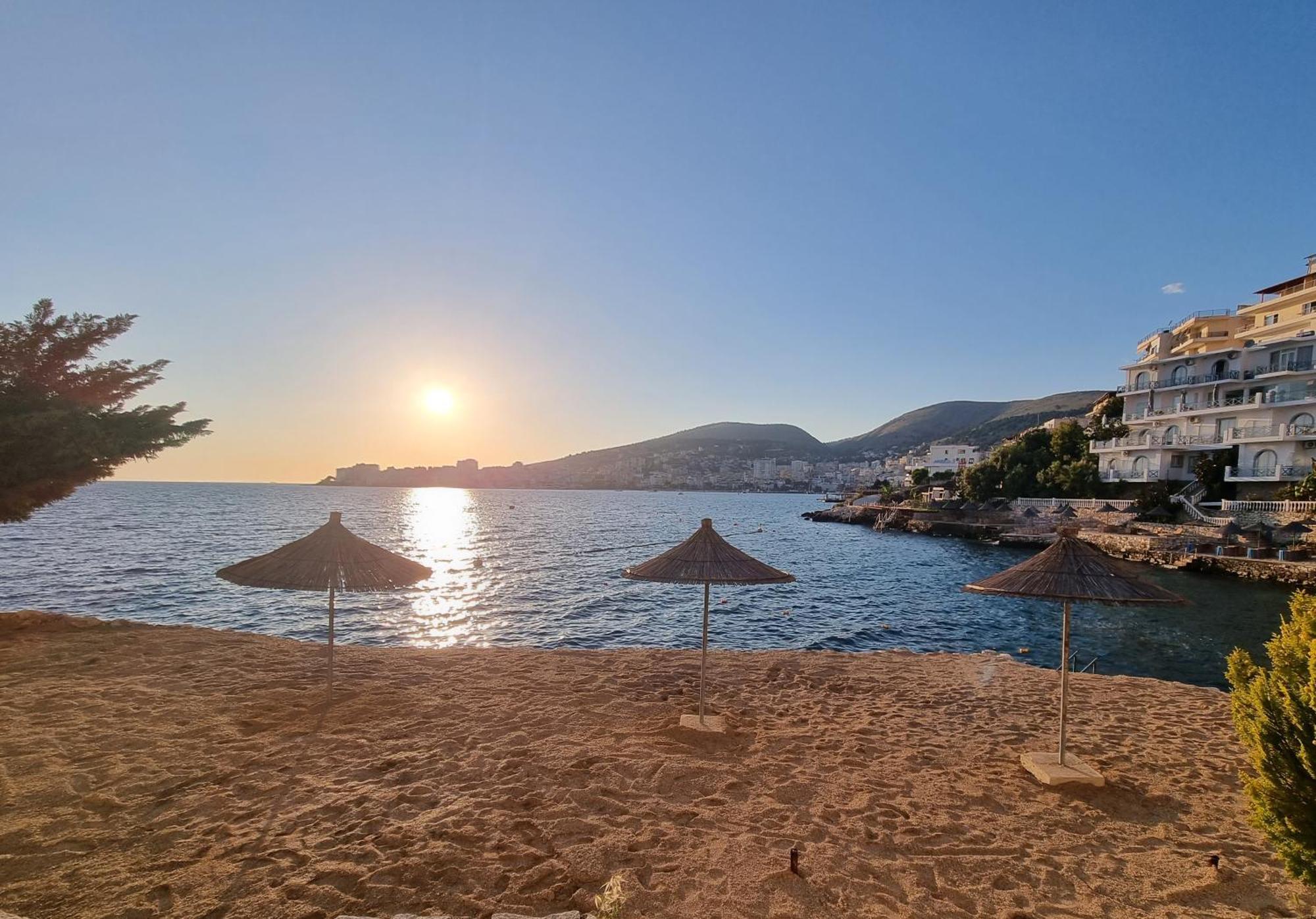 Golden 1 Saranda