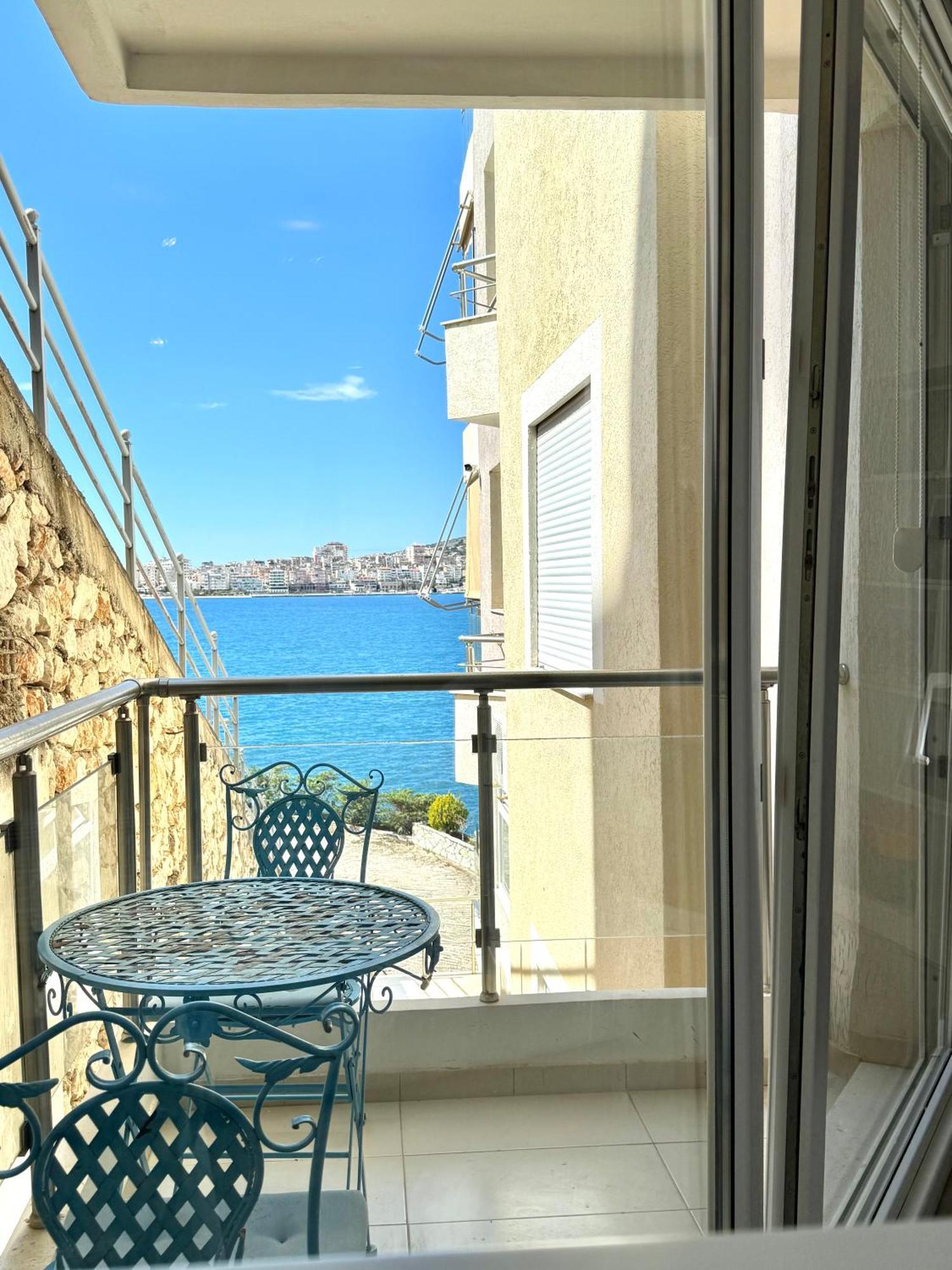Golden 1 Saranda